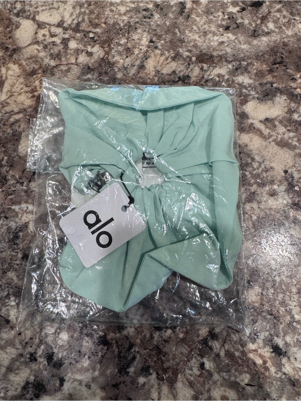 ALO Women’s Mint Green Scrunchie